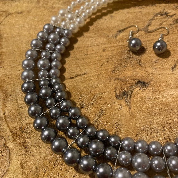 Pearl & Silver Beaded Necklace & Earrings NWOT - Picture 3 of 5